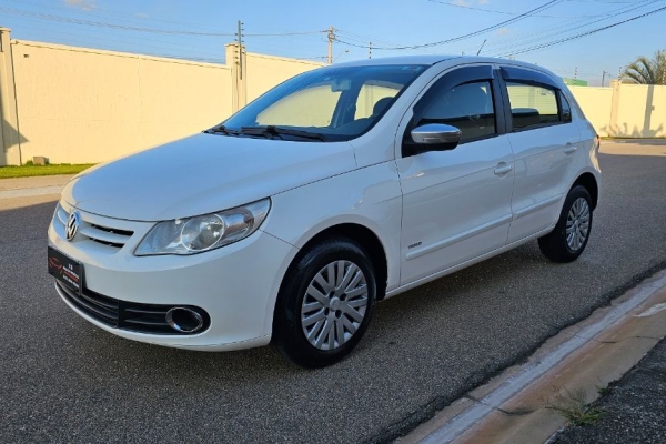 Carro Usado VOLKSWAGEN GOL G5 4P 1.0 8V TREND - 2010 - Brasília/DF