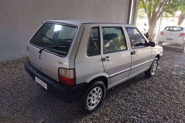 Fiat Uno Mille Way Econ2011 em Curitiba