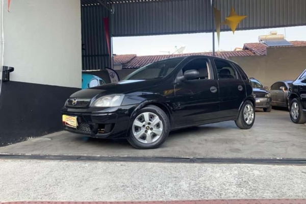 Comprar Hatch Chevrolet Corsa Hatch 1.8 4P SS Flex Preto 2007 em