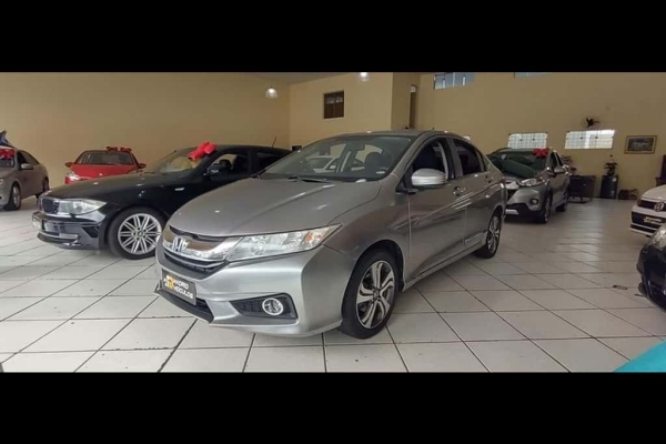 Honda City 2015 em Araucária - Usados e Seminovos