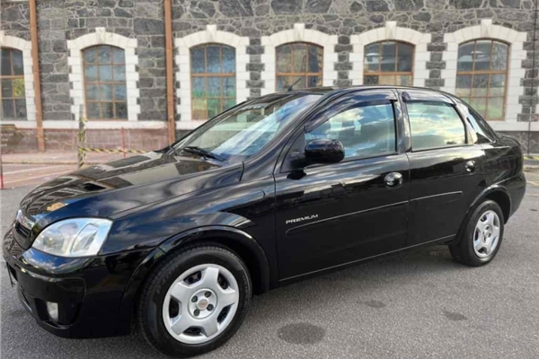 Corsa Sedan Premium 1.4 2010 *IPVA PAGO* - Feirão Online