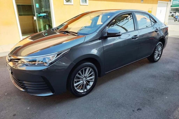 Toyota Corolla 2019 em Araucária - Usados e Seminovos