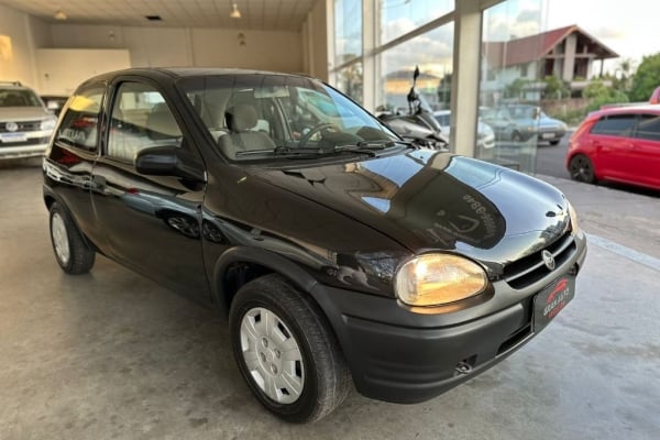 Comprar Hatch Chevrolet Corsa Hatch 1.0 Wind Cinza 1998 em Poá-SP