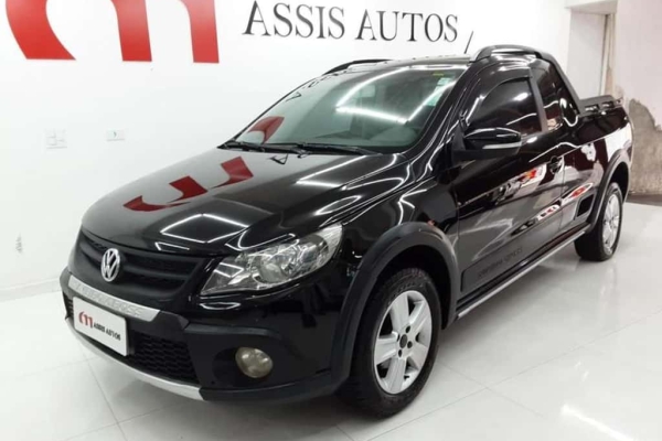 Volkswagen Saveiro 1.6 Mi Titan Cs em Curitiba