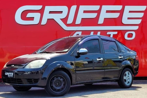 CHEVROLET - ASTRA - 2005/2006 - Vermelha - R$ 75.000,00