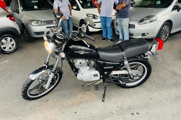 Comprar Suzuki Intruder 125 Vermelho 2011 em Botucatu-SP