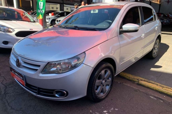 Comprar Hatch Volkswagen Gol 1.6 4P G5 Power Flex Prata 2010 em