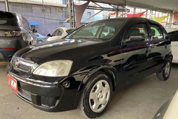 Comprar Hatch Chevrolet Corsa Hatch 1.4 4P Maxx Flex Cinza 2012 em Santa  Bárbara d'Oeste-SP