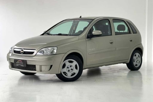 CHEVROLET - CORSA - 2010/2010 - Bege - R$ 29.900,00 - Blackout