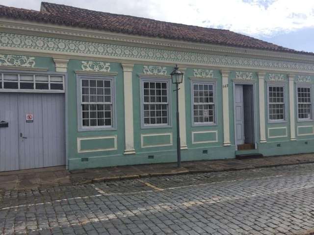 Casa com 4 dormitórios à venda, 292 m² por R$ 1.150.000,00 - Centro - Lapa/PR