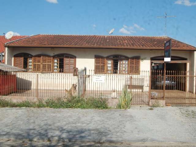 Casa à venda aceita financiamento bancário em São José dos Pinhais - PR