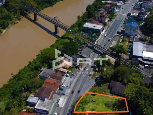 Terreno à venda no Ponta Aguda, Blumenau  por R$ 580.000