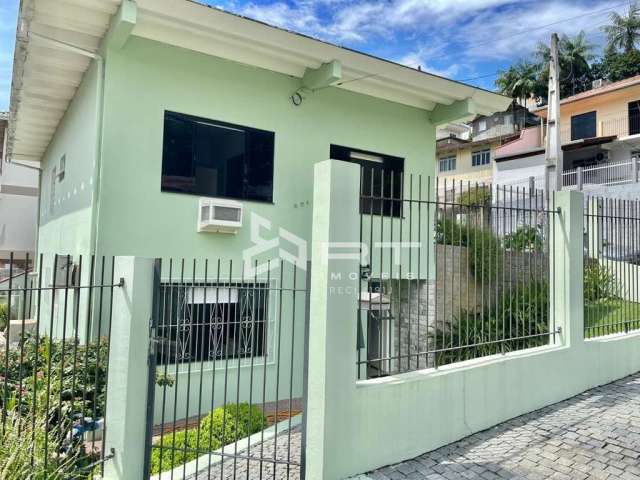 Casa com 4 quartos à venda na Escola Agrícola, Blumenau , 186 m2 por R$ 820.000