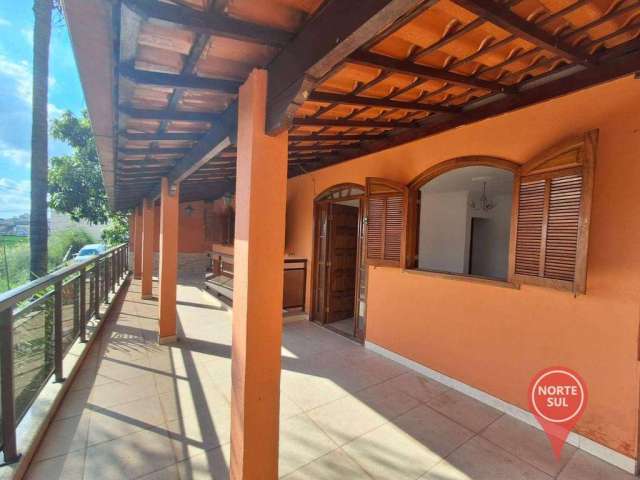 Casa com 3 dormitórios à venda, 375 m² por R$ 1.300.000,00 - Buritis - Belo Horizonte/MG