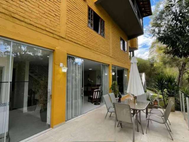 Casa com 5 dormitórios à venda, 388 m² por R$ 1.600.000,00 - Ville Montagne - Nova Lima/MG