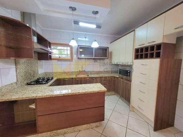 Casa com 4 quartos para alugar na Rua Arthur Schreiber, 369, Velha, Blumenau, 279 m2 por R$ 5.600