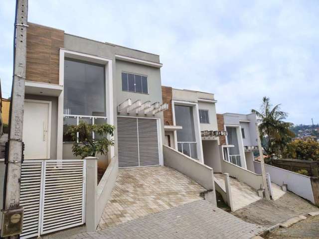 Casa com 3 quartos à venda na Rua Arthur Nahring, 124, Escola Agrícola, Blumenau, 154 m2 por R$ 650.000