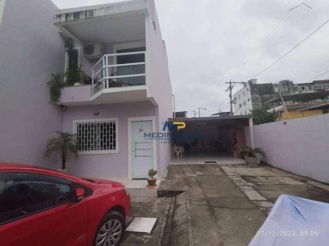 Casa com 2 dormitórios à venda por R$ 350.000,00 - Trindade - São Gonçalo/RJ