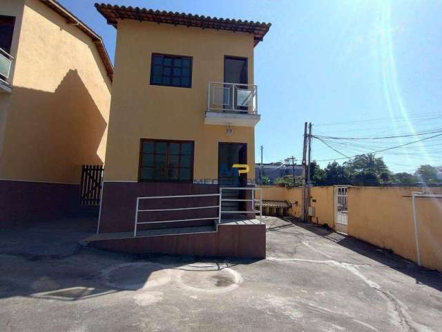 Casa com 2 dormitórios à venda por R$ 220.000,00 - Laranjal - São Gonçalo/RJ