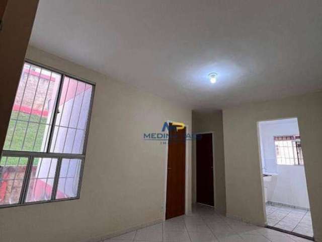 Apartamento com 2 dormitórios à venda, 50 m² por R$ 120.000,00 - Arsenal - São Gonçalo/RJ