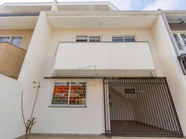 Sobrado | 3 quartos (1 suíte) | 109m² | 2 vagas de garagem