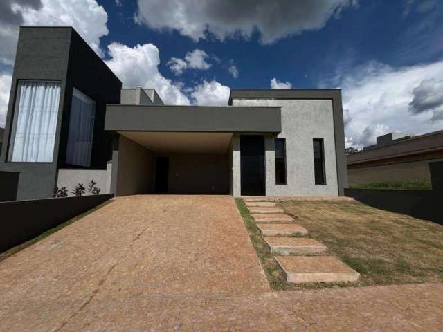 Casa no Cond Valencia com armarios e piscina