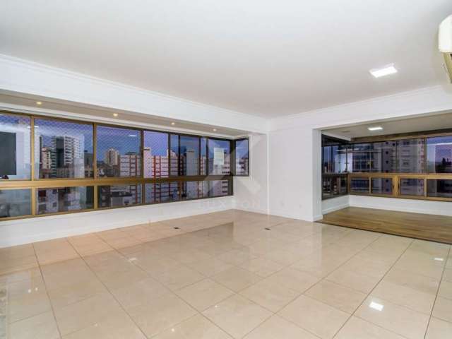 Apartamento com 4 quartos para alugar na Pedro Chaves Barcelos, 961, Bela Vista, Porto Alegre por R$ 10.500