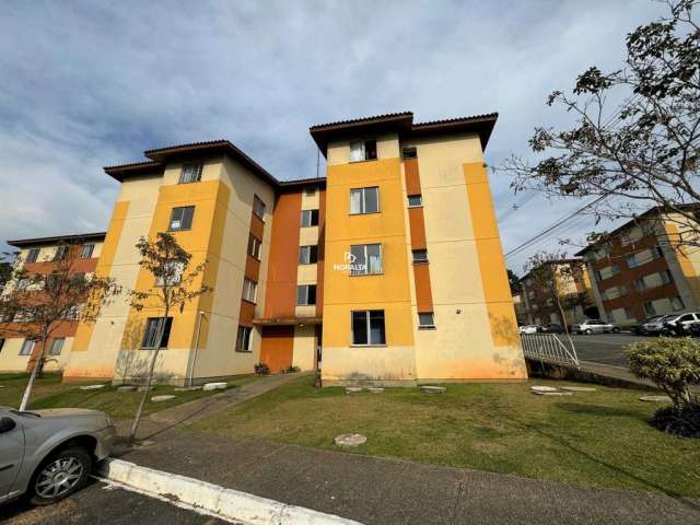 Apartamento Reformado Com 02 Quartos no Santo Antônio