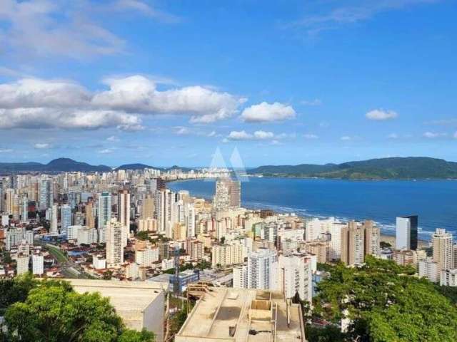 Casa de Alto padrão no morro Santa Terezinha em Santos