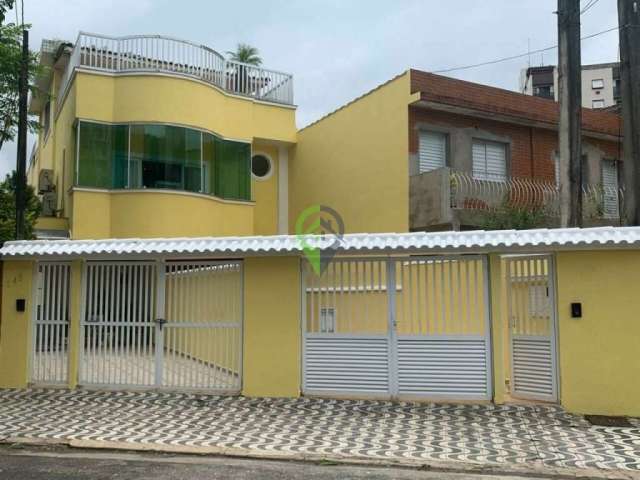 Casa duplex  03 dormitórios com Piscina  no Embaré em  Santos