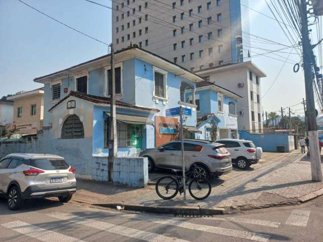 Casa à venda no Gonzaga em Santos/SP