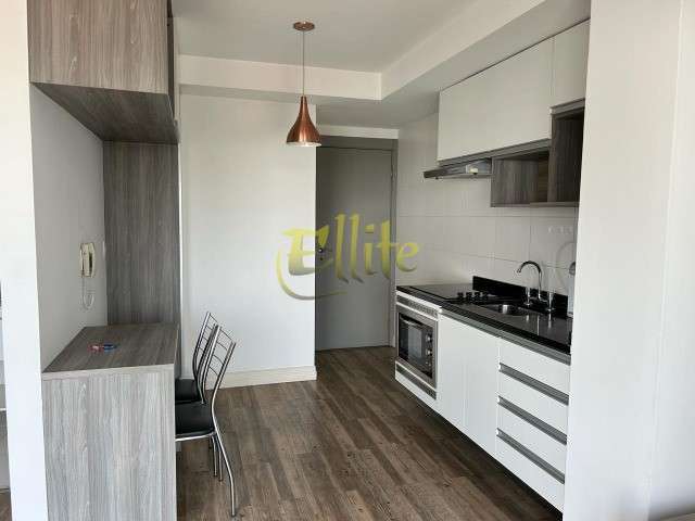 Apartamento semi mobiliado com 01 dormitório para locação na Vila Madalena em São Paulo!