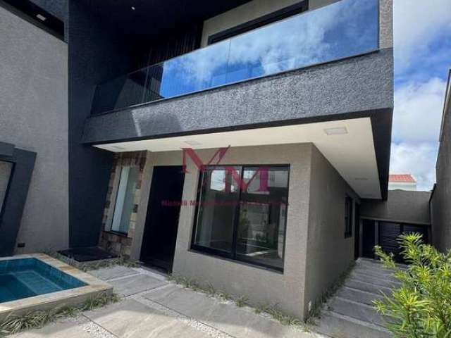 Triplex alto padrão em Praia de Leste