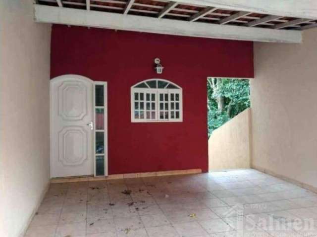 Casa com 2 quartos à venda na Vila Vicchiatti, Bragança Paulista  por R$ 400.000