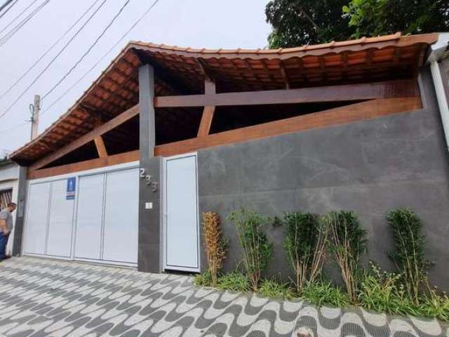 Casa à venda na Tupi com 3 dormitórios + Edícula com suíte! - Praia Grande, SP