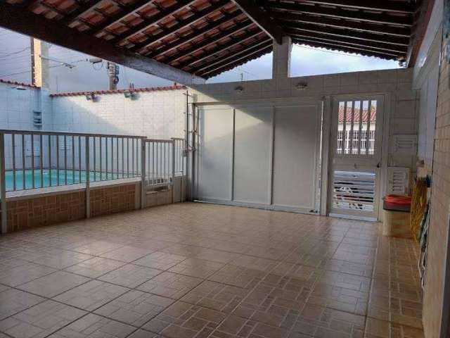 Casa isolada com piscina no Jardim Imperador - 3 dormitórios mais 1, sendo 2 suítes!!!