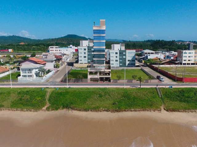 Giardino com Piscina Privativa