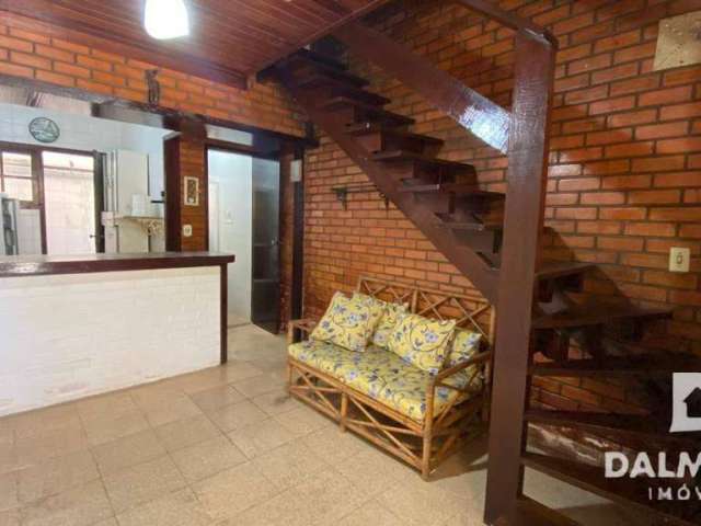 Peró - Cabo Frio - Casa triplex em condomínio fechado