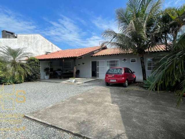 Casa unica no terreno a venda