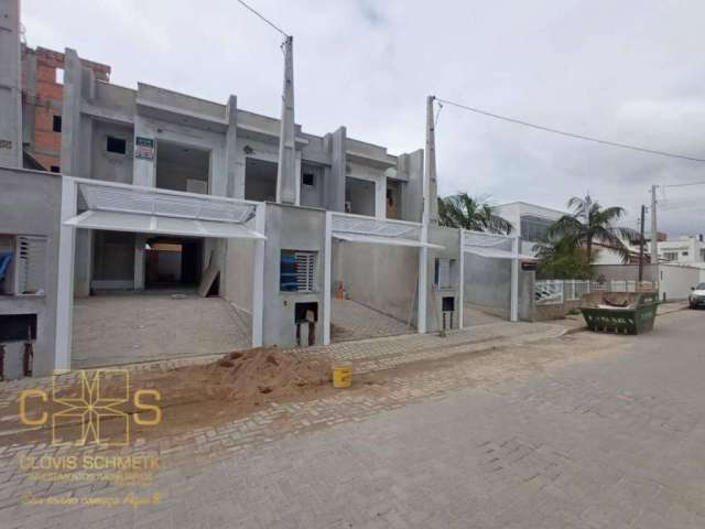 Sobrado com 2 dormitórios à venda, 109 m² por R$ 545.000,00 - Itacolomi - Balneário Piçarras/SC