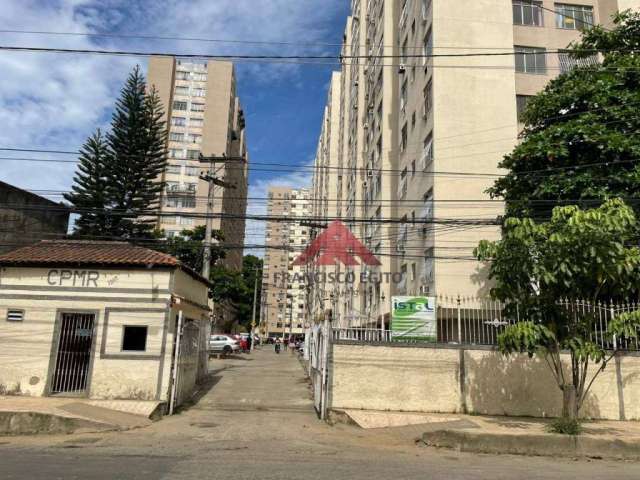 Apartamento com 2 quartos à venda, 54m por 140.000 mil reais - Porto Novo - São Gonçalo - RJ