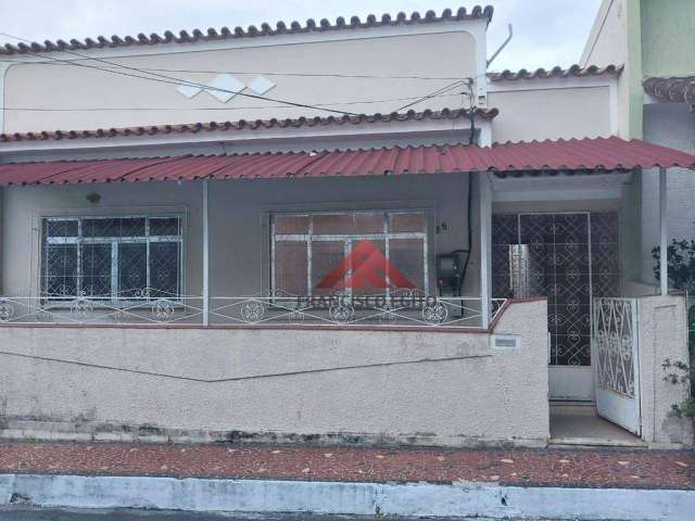 Casa com 2 dormitórios à venda, 59 m² por R$ 300.000,00 - Porto Novo - São Gonçalo/RJ