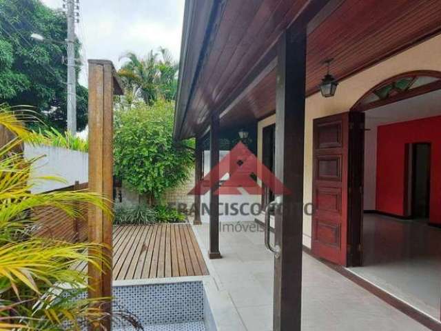 Casa duplex com 3 quartos à venda, 360m por 749.000 - São Francisco - Niterói/RJ