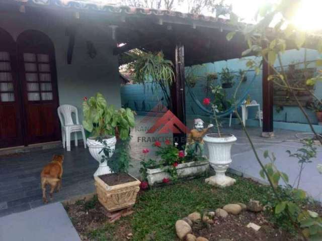 Casa com 3 dormitórios à venda, 145 m² por R$ 600.000,00 - Itaipu - Niterói/RJ