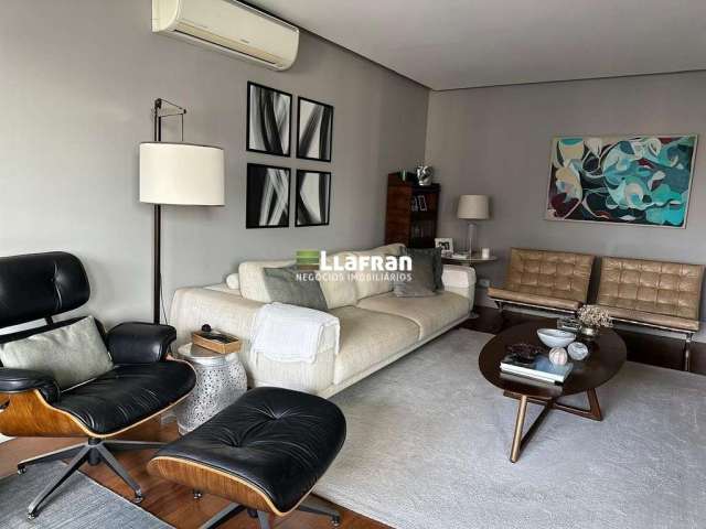 Apartamento de 4 dormitórios Real Parque