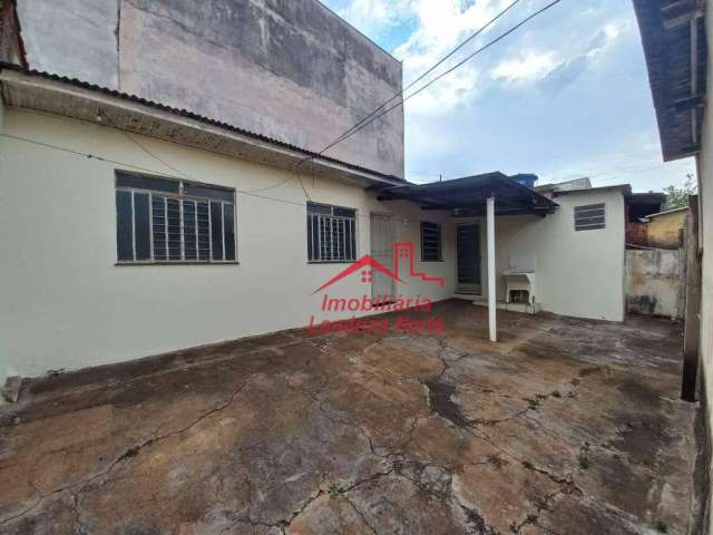 Casa com 1 dormitório para alugar, 40 m² por R$ 720,00/mês - São Cristóvão - Londrina/PR