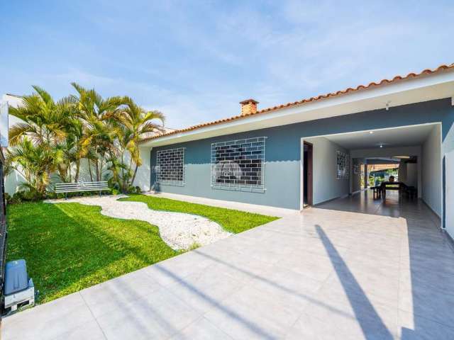 Casa com 3 quartos à venda na Rua Alberto Karas, 1904, Porto das Laranjeiras, Araucária, 240 m2 por R$ 1.650.000