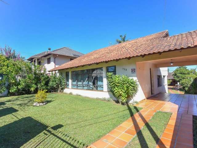 Casa com 4 quartos à venda na Rua Fernando Corrêa de Azevedo, 733, Santa Felicidade, Curitiba, 268 m2 por R$ 1.100.000