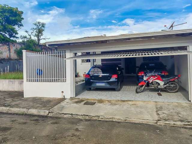 Casa com 3 quartos à venda na Rua Honduras, 375, São Gabriel, Colombo, 50 m2 por R$ 319.900