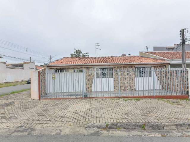 Casa com 3 quartos à venda na Rua das Codornas, 34, Novo Mundo, Curitiba, 200 m2 por R$ 590.000